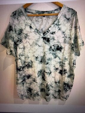 Active Zone Woman Green Tye Dye Short Sleeve Pullover Top Plus Size 1X